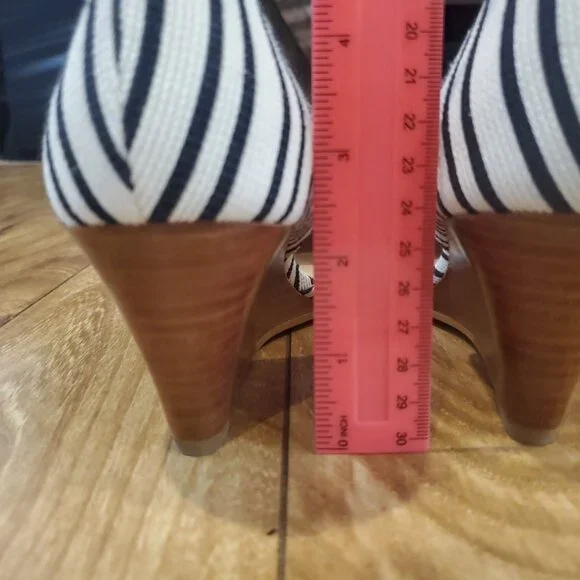 Kelly & Katie Womens Fassi Shoe Pointed Toe Ivory Black Stripes Wedge Heels - Picture 10 of 10